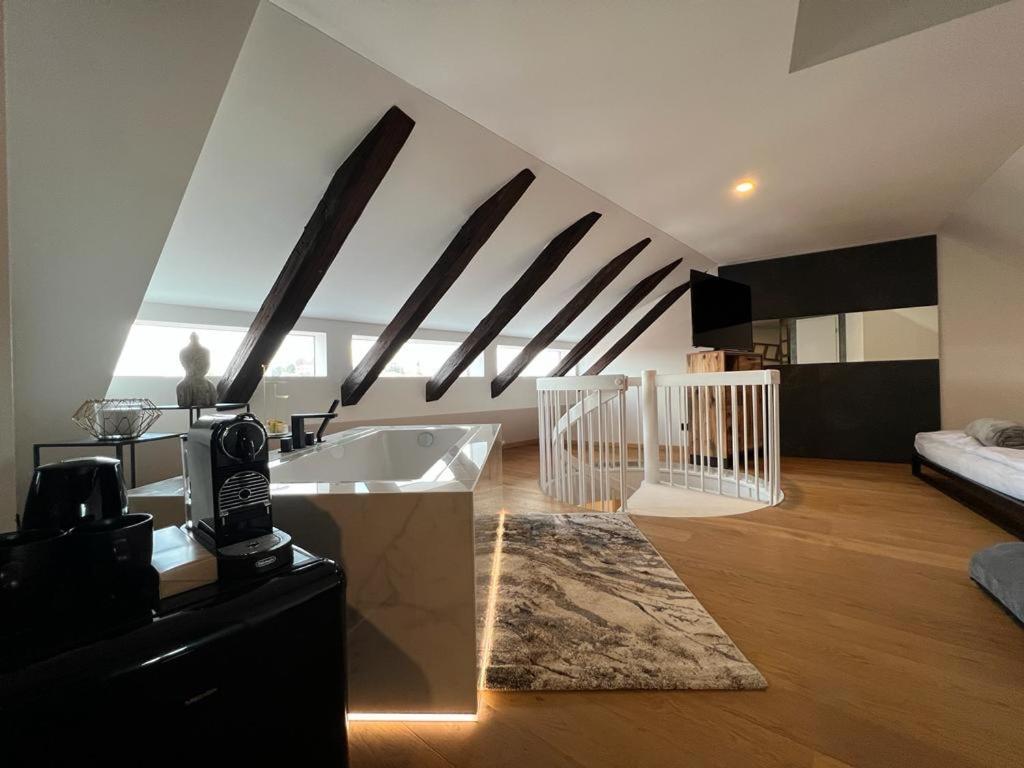 Unique Oldtown Apartment / Loft Nuremberg Luaran gambar